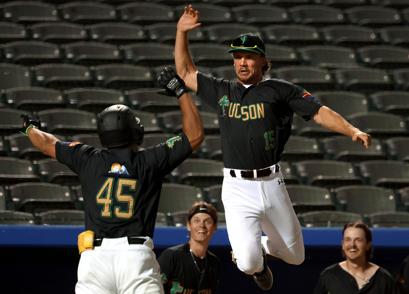 Saguaros vs Pecos